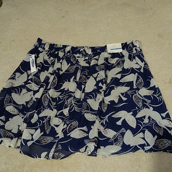 Old Navy skirt size large, flower print design NWT - Picture 2 of 4